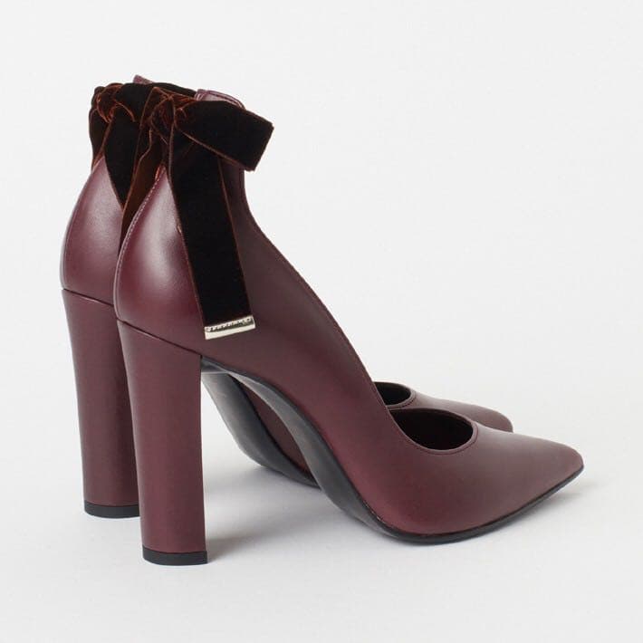 DIANA ボルドー　パンプス