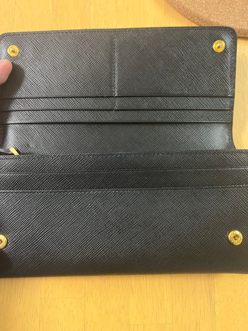 値下げ不可 PRADA ブラック 長財布　希少黒ロゴ