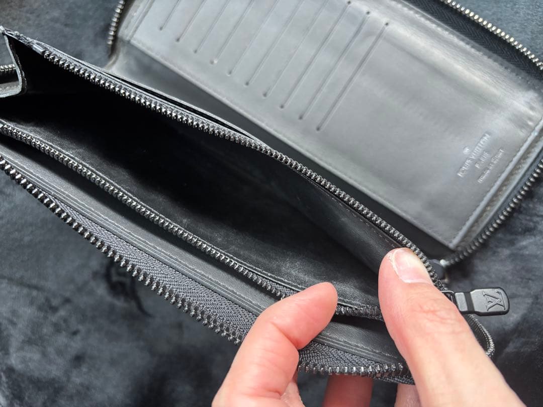 Louis Vuitton ブラック レザー 長財布
