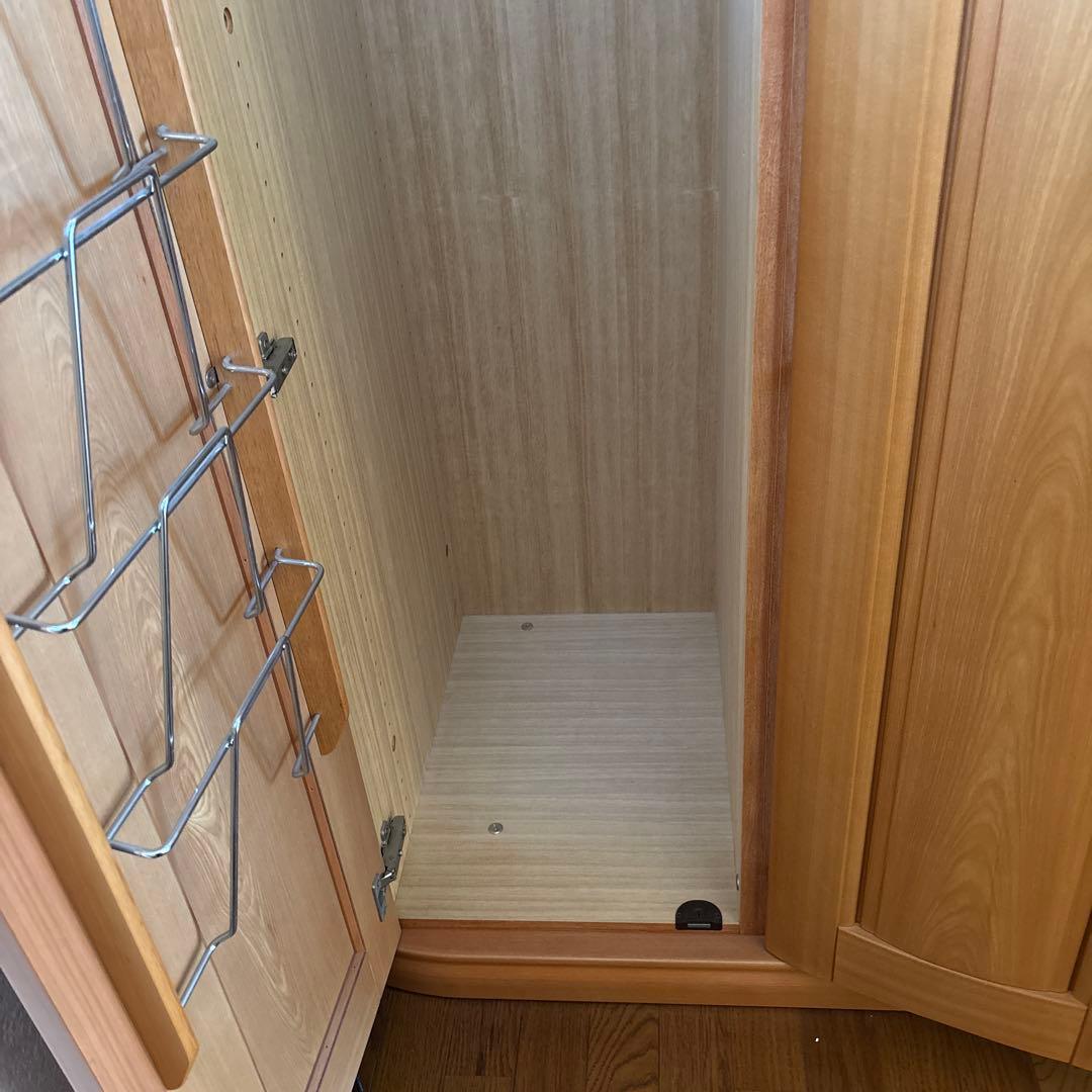 府中家具　3枚扉　婚礼家具　洋服タンス　箪笥