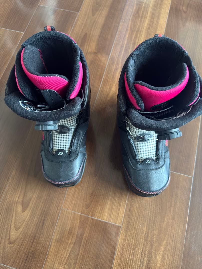 u*i様 RIDE レディース スノーボード3点セット 初心者向け