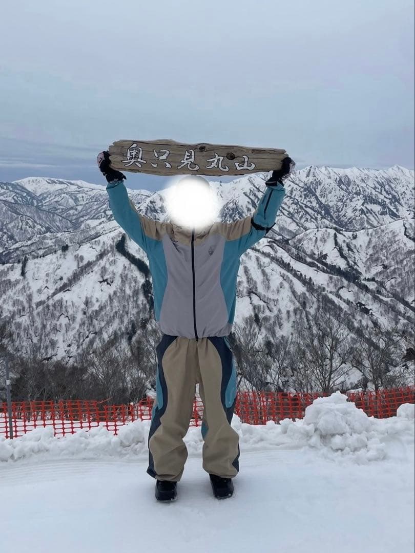 【韓国HELLOW】 スノーボードウェア 上下セット