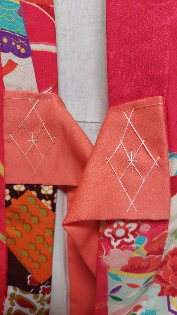 NA184アンティーク子供着物綺麗しつけ糸付き着丈77センチ裄丈24センチ正絹