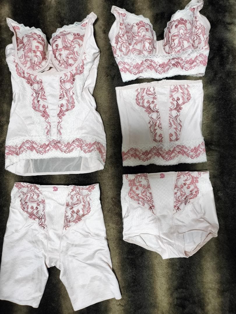 【春】マルコ　リベルディーニュ　 L-70