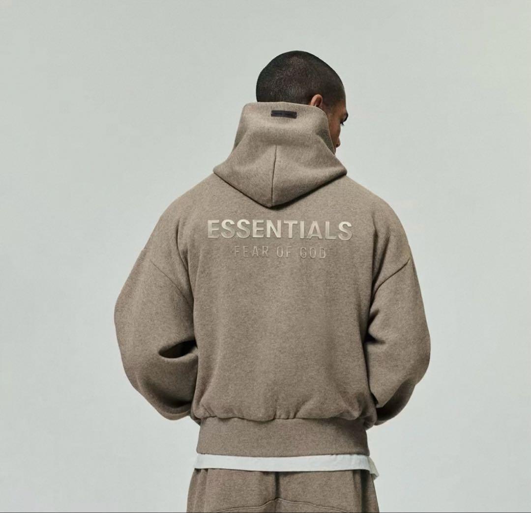 fear of god essentials パーカー 立体ロゴ L