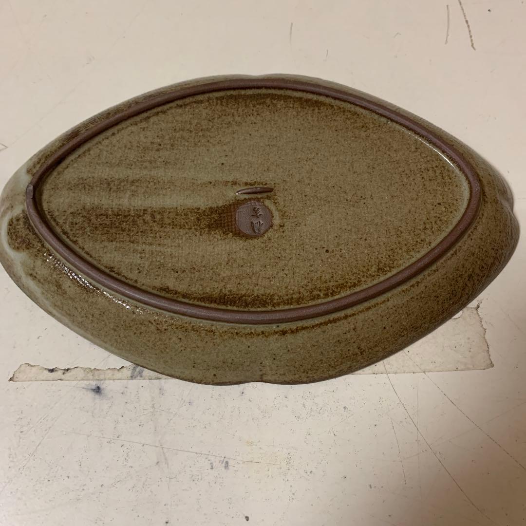 グレーの楕円形皿 3枚セット 花模様　13-897