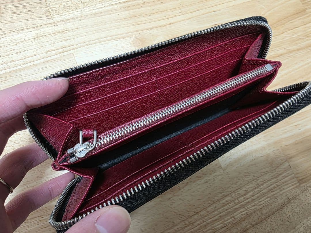 BVLGARI・ブルガリ マン ジップウォレット