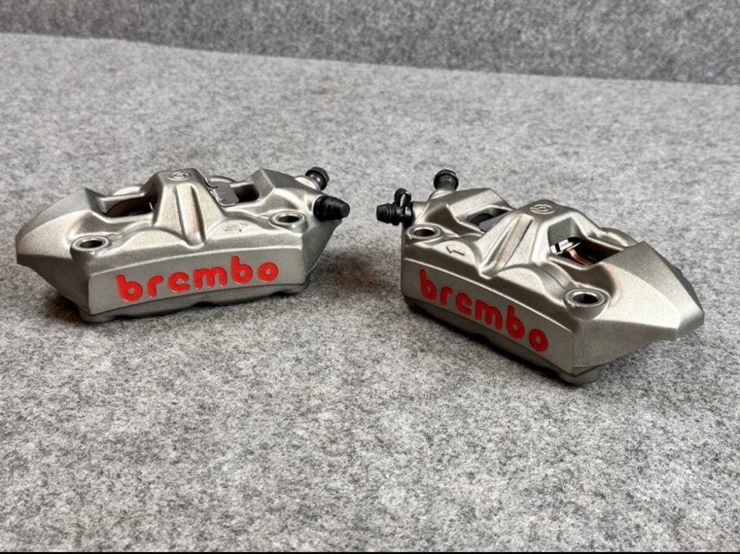 【ガリガリ君】Brembo M4 ラジアルマウント キャリパー