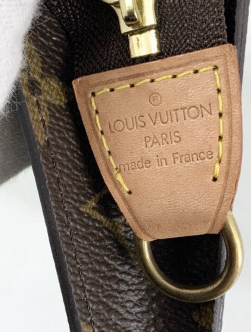 ほぼ未使用　ポーチ　ルイヴィトン