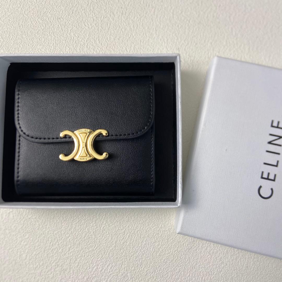美品✨送料込み CELINE セリーヌ　ブラック 三つ折り財布
