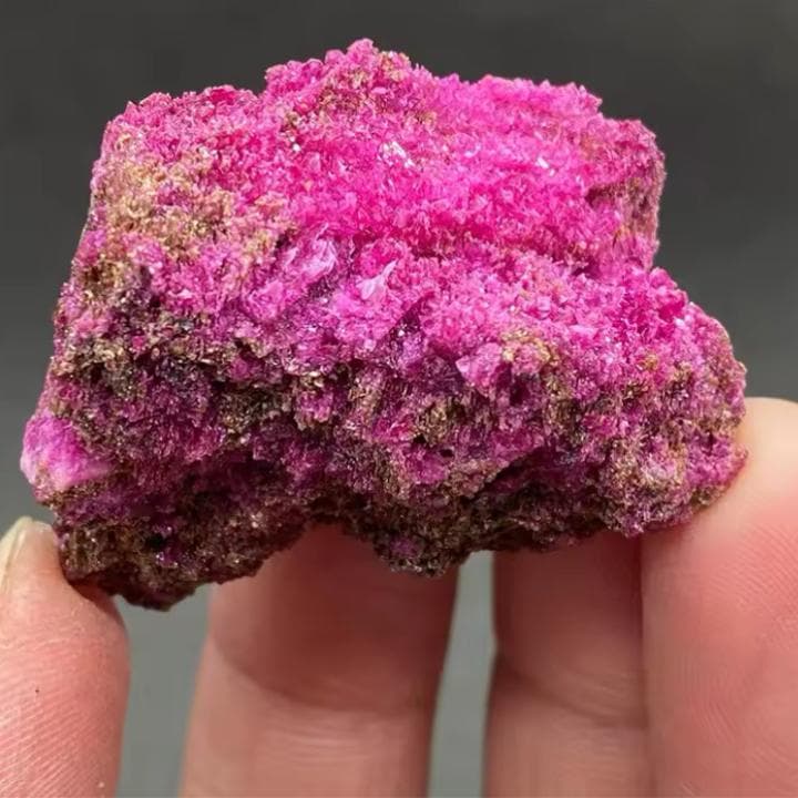 天然石 パワーストーン ルビー(結晶) 置物 赤 ピンク