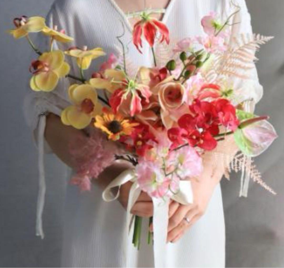 アーティフィシャルフラワー ブーケ　ブートニア付き