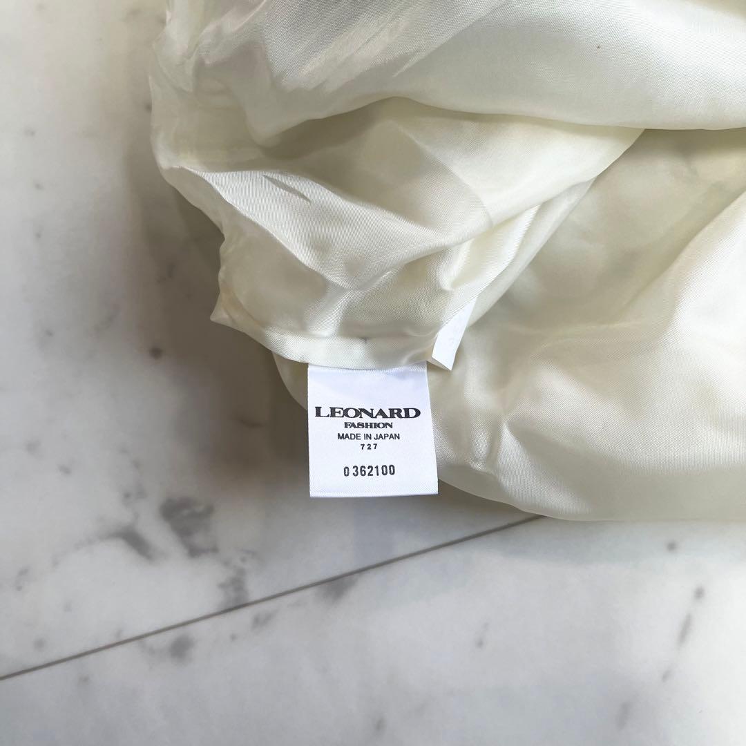 LEONARD レオナール タイトスカート 膝丈 花柄 ブラック&ホワイト