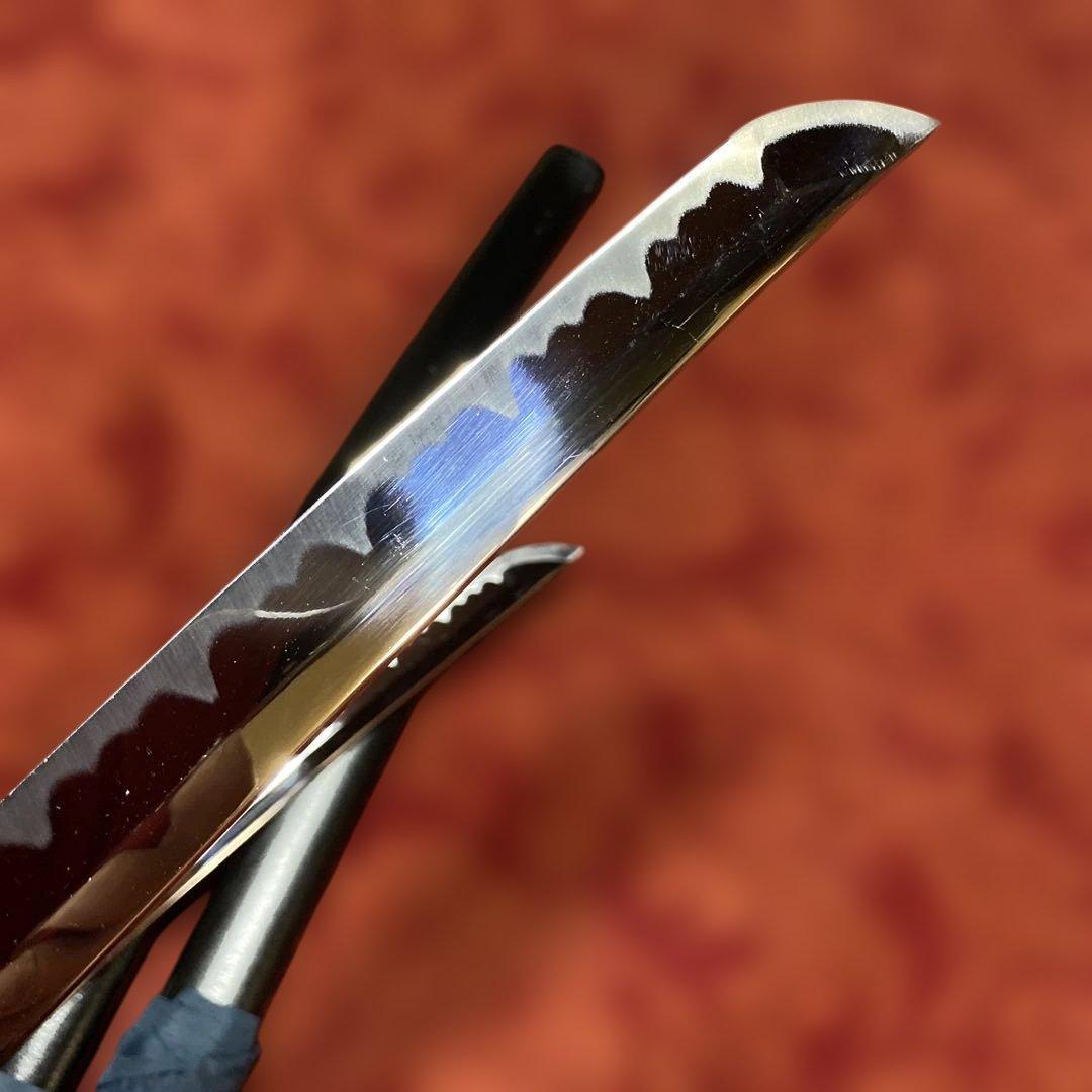 格安模造刀大小2本 黒柄 龍彫透し丸鍔黒梨地鞘(刀袋付)