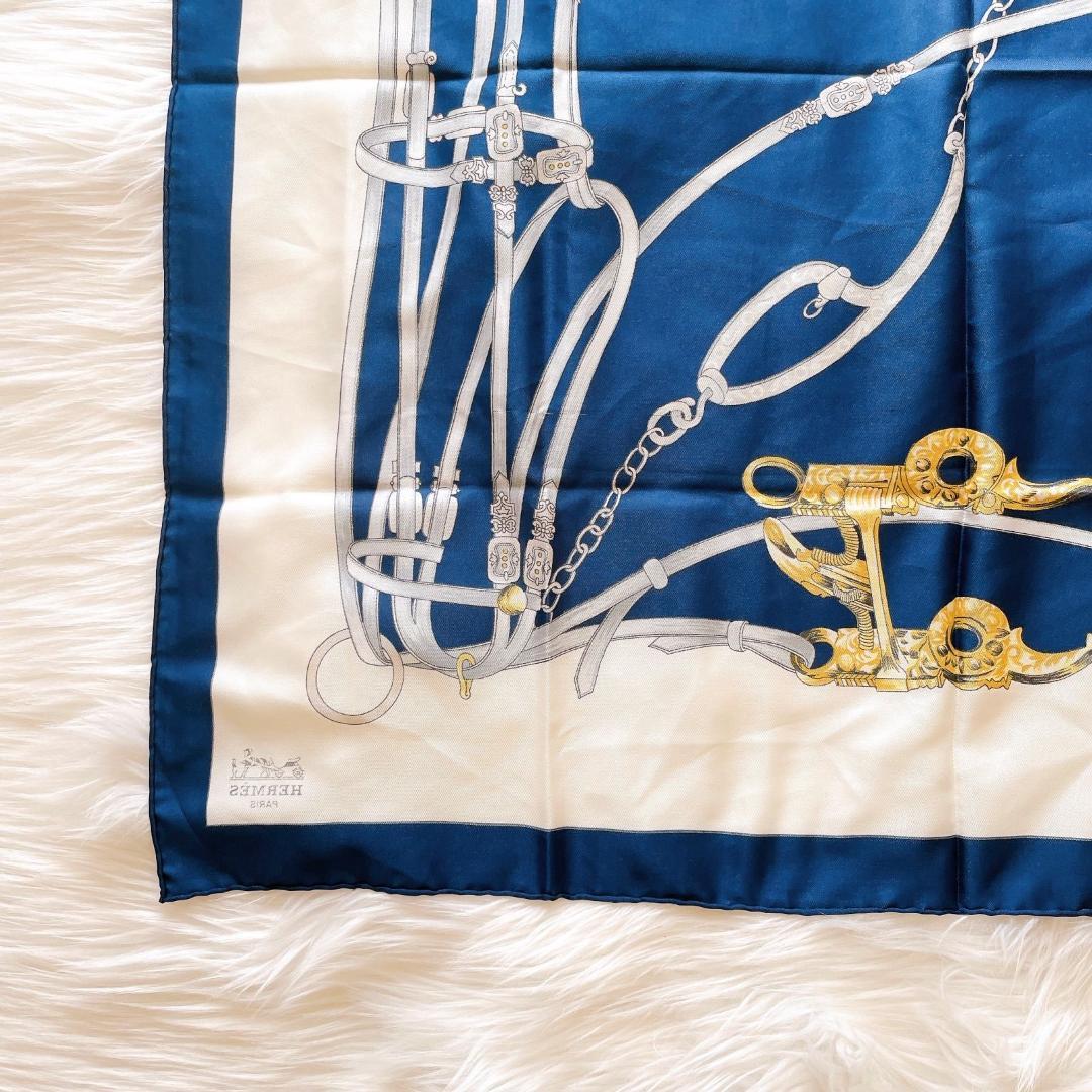 エルメス　カレ90 馬具デザイン　スカーフ　シルク100％