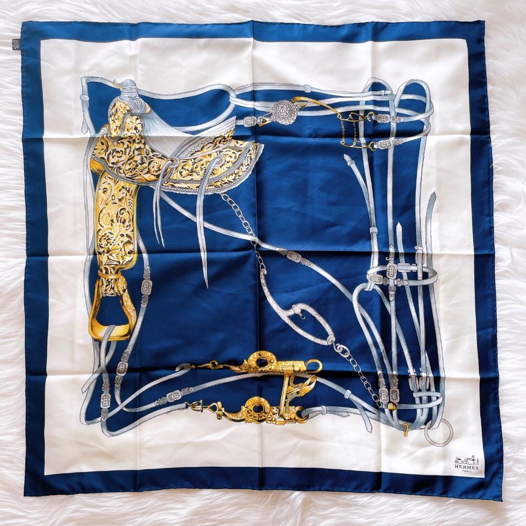 エルメス　カレ90 馬具デザイン　スカーフ　シルク100％