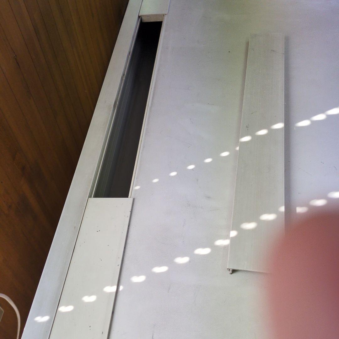 シルバー 引き出し付きデスク