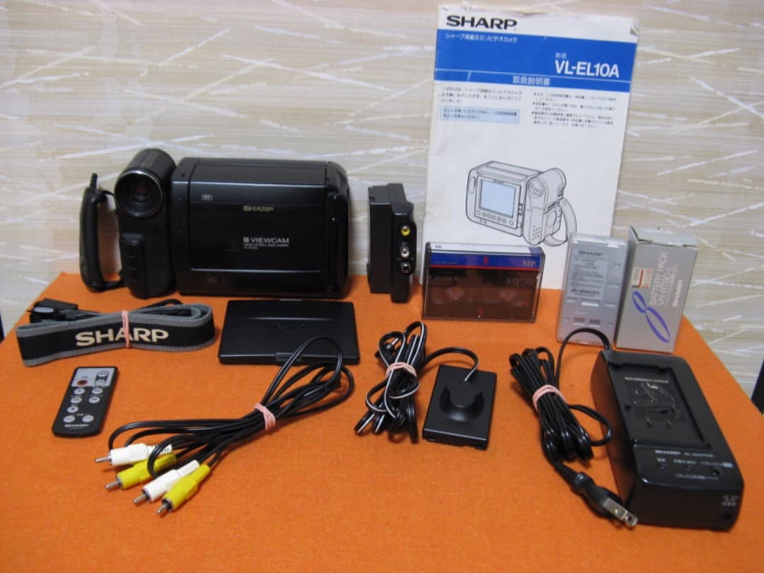 動作OK❗️☆シャープの液晶8ミリビデオカメラ・VL-EL10A