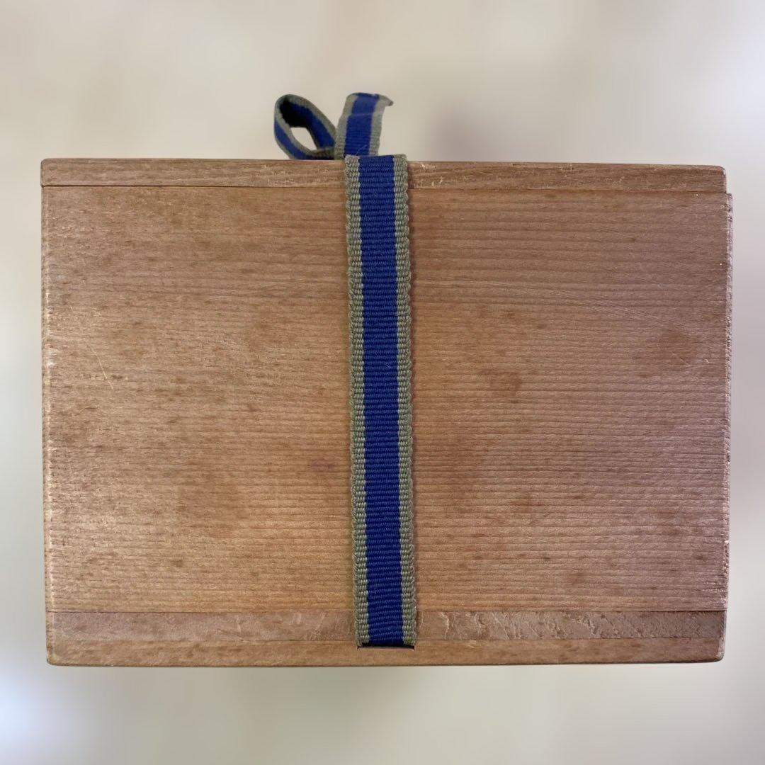 新田邦彦　老梅　古木　紅梅　抹茶碗　九谷焼　九谷彦　灰緑　モスグレイ　お正月