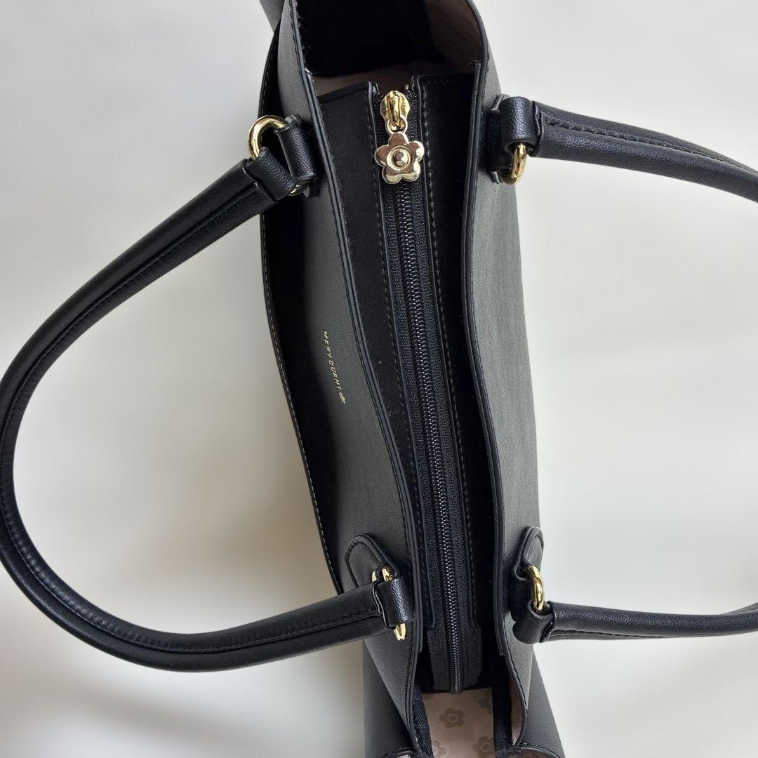 【美品】MARY QUANT フリップサイドデイジー トートバッグ ブラック