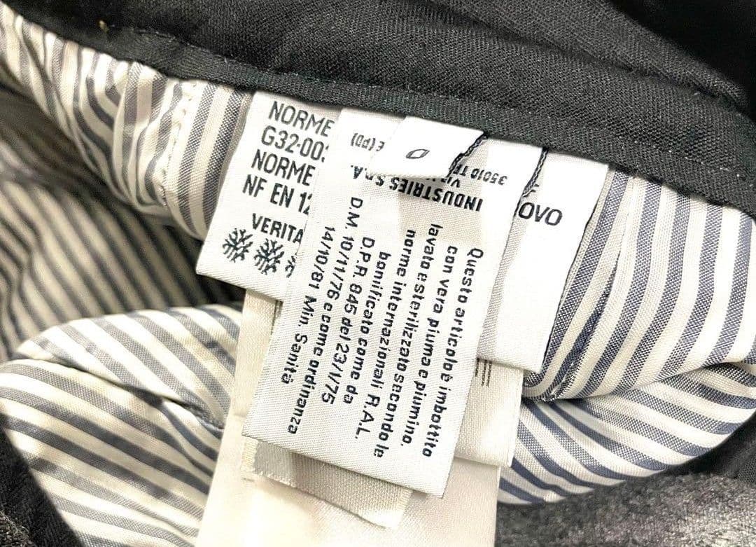 MONCLER ガムブルー