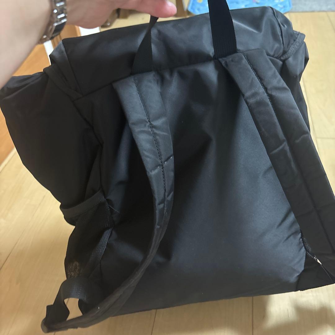 MARNI ブラック リュック 子供用(大人も使えます)