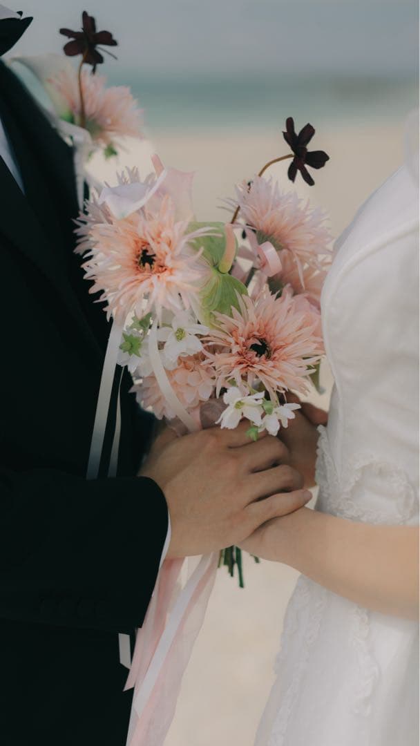 ピンクと白のアーティシャルブーケ