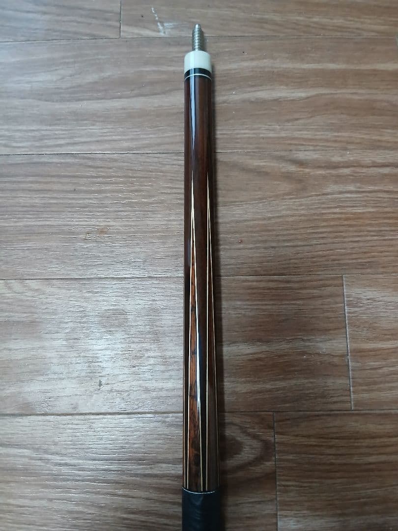 アダムバットのみです。