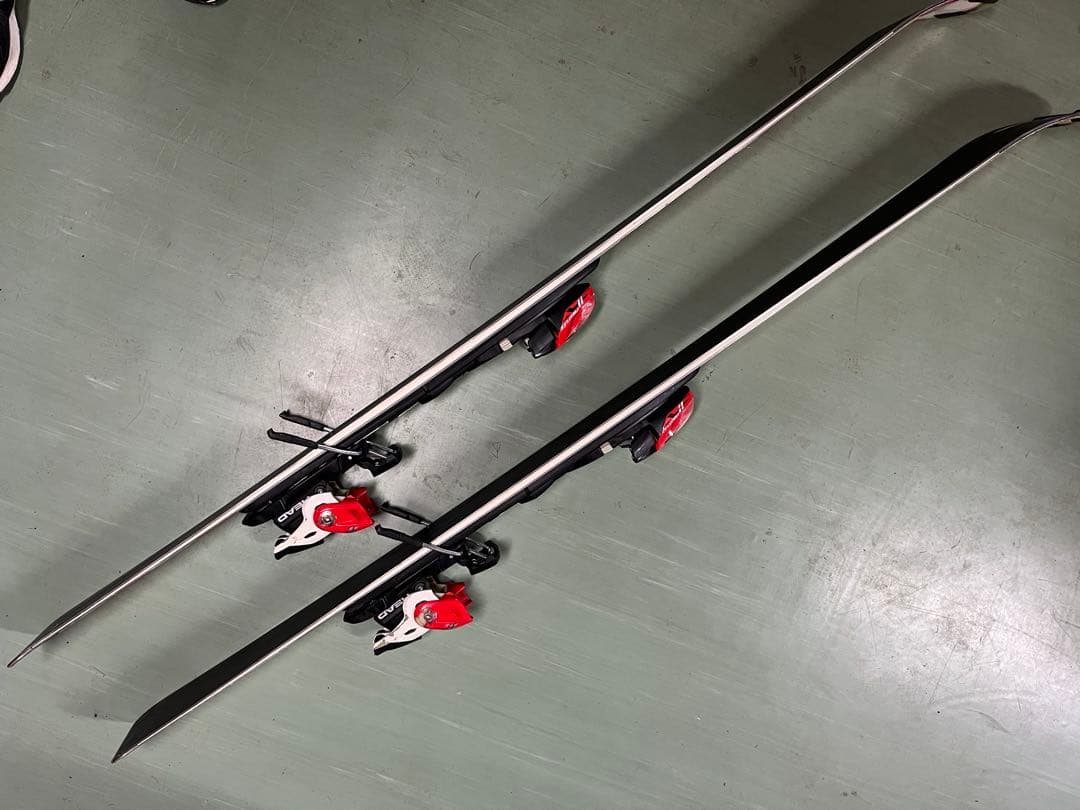 HEAD競技用SL 146cm R11.0m & SWIX SL用パンチガード黒