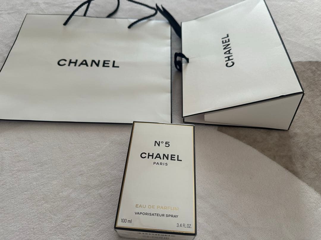 新品未開封　CHANEL N°5 シャネル香水　100ml 本体のみ