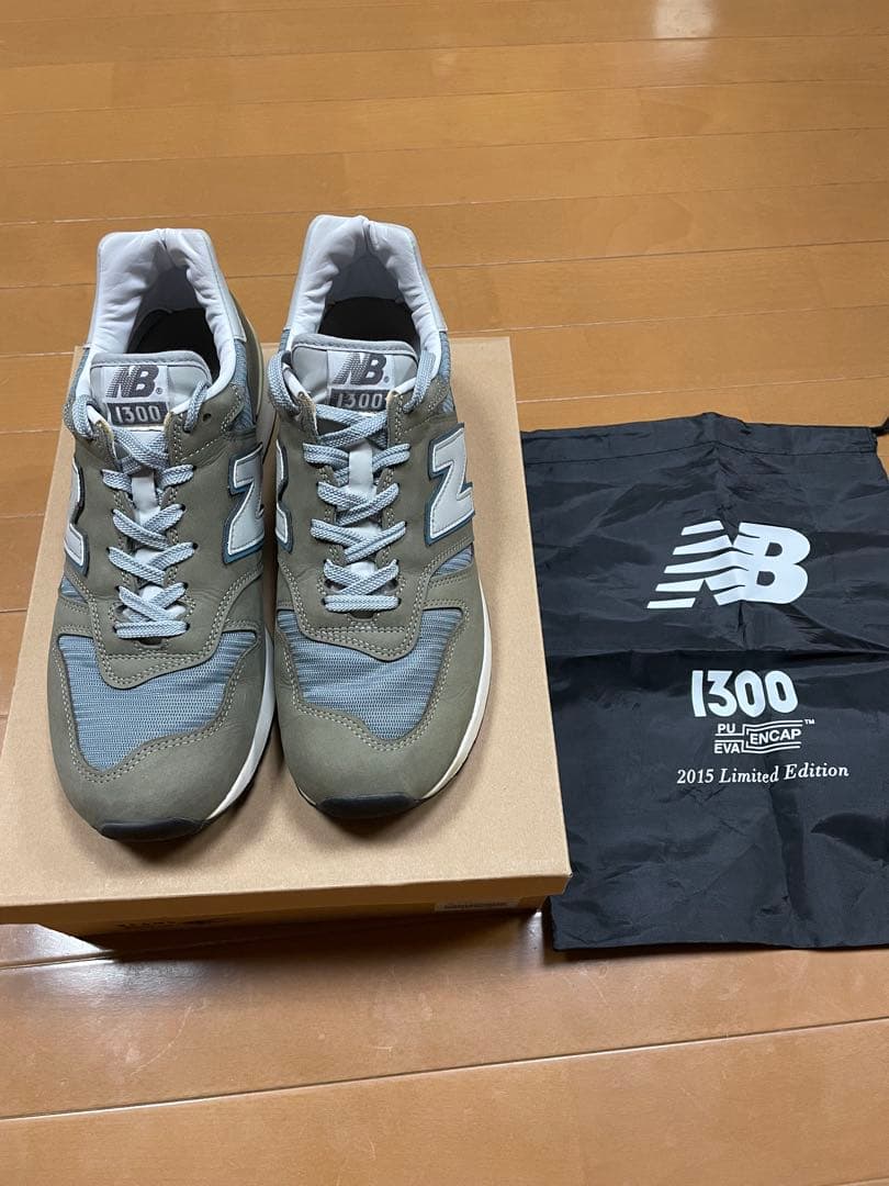 靴 New Balance M1300 JP2