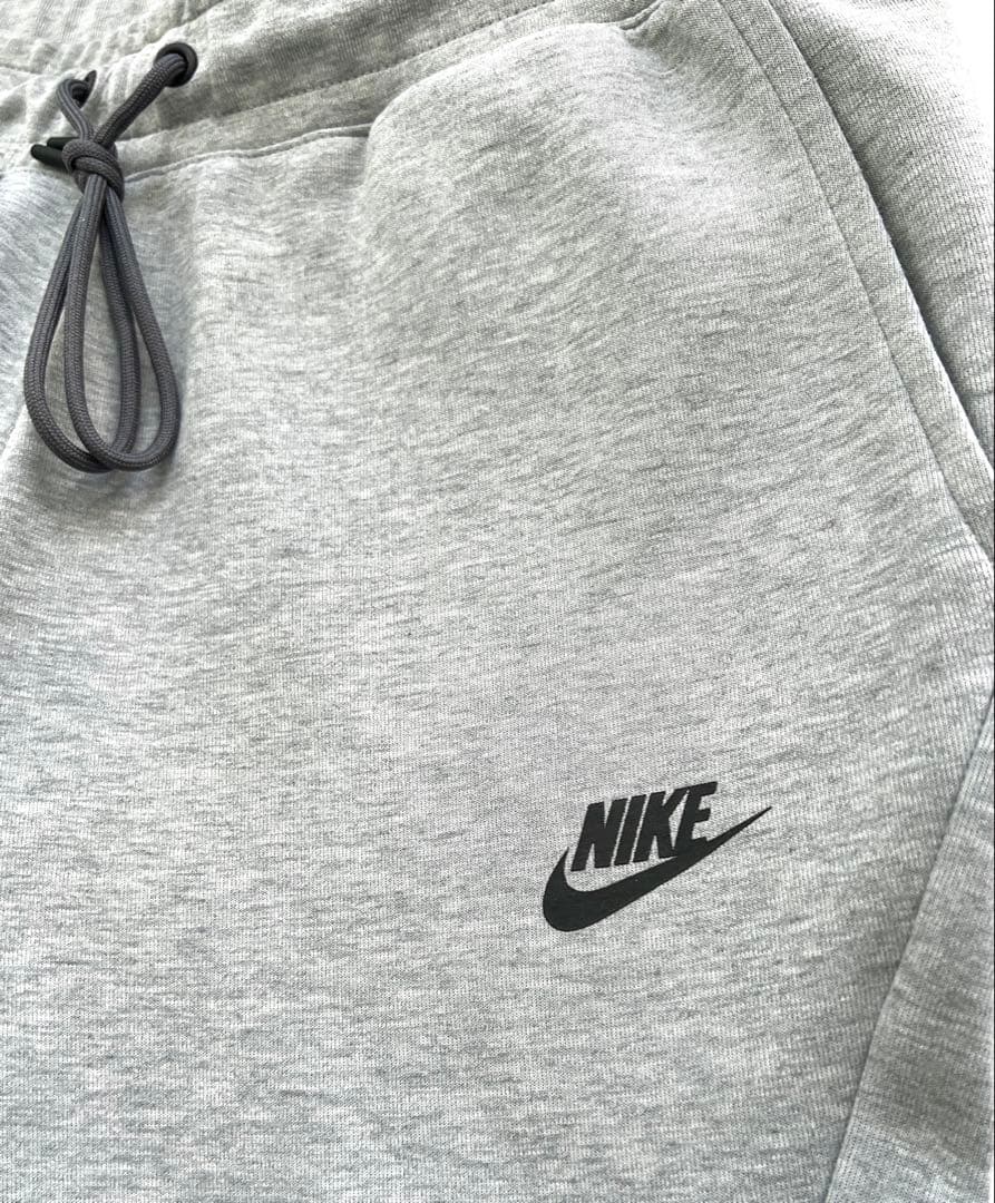 Nike テックフリースパンツ　M グレー ジョガーパンツ
