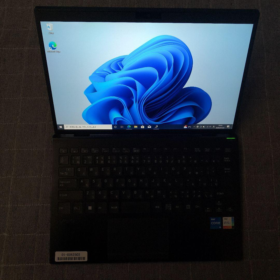 良好 日本製 高級感 VAIO 軽量 驚速12世代i5 16GB 512GB 9