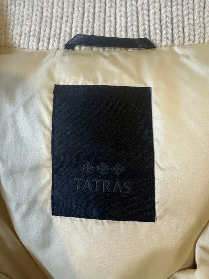 【お値下げ交渉可！】TATRAS アイボリー ダウンベスト フード付き