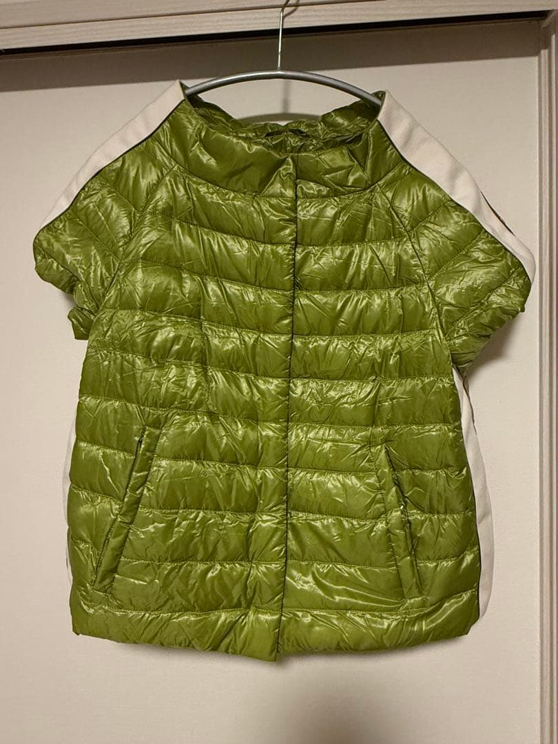 ヘルノ　リバーシブルダウンベスト