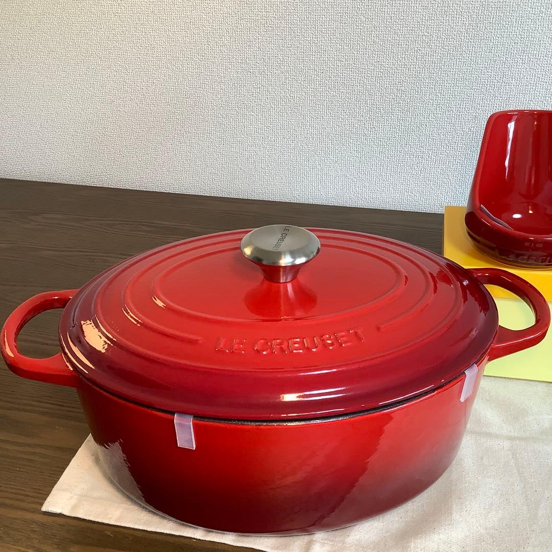 【新品未使用】ルクルーゼ　ココット・オーバル 鍋31cm レードルスタンド付き