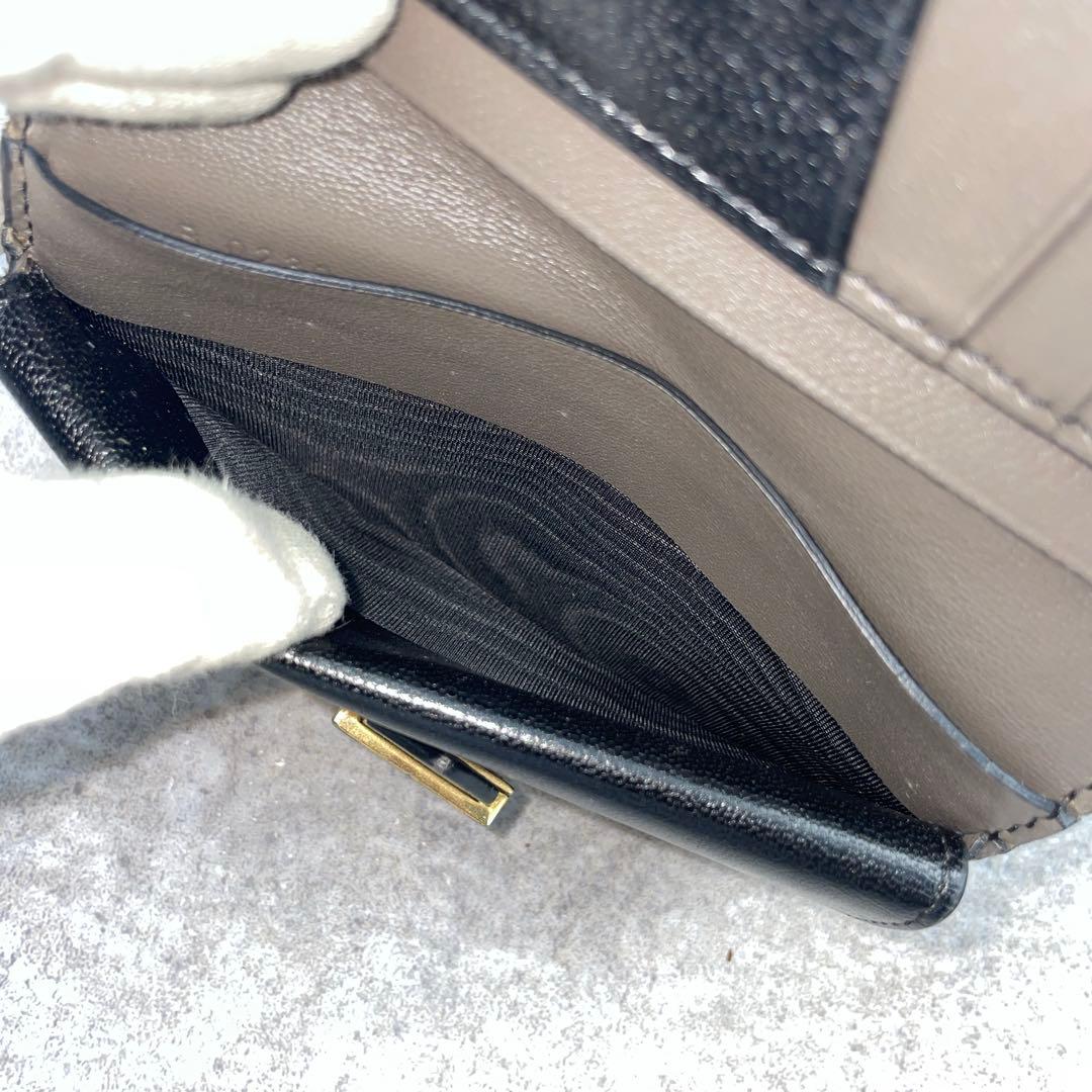 【美品】GIVENCHY ジバンシー 折り財布 黒 ブラック オーブ レザー