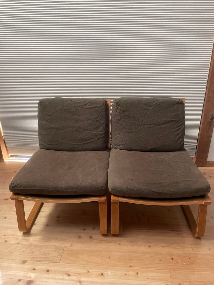 無印　リビングでもダイニングでもつかえるソファチェア　オーク材　カーキ　手渡し