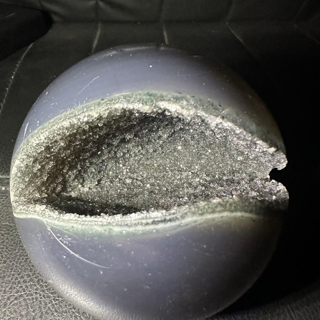 天然石グリーン瑪瑙の笑い口　置物　D.157