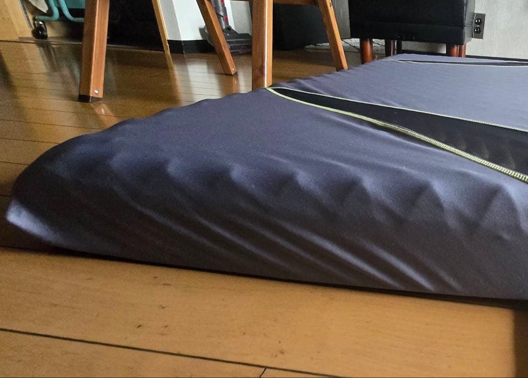 送料込】値下げ⭐︎西川　AiR01　セミダブル　厚さ14㎝　ベッドマットレス