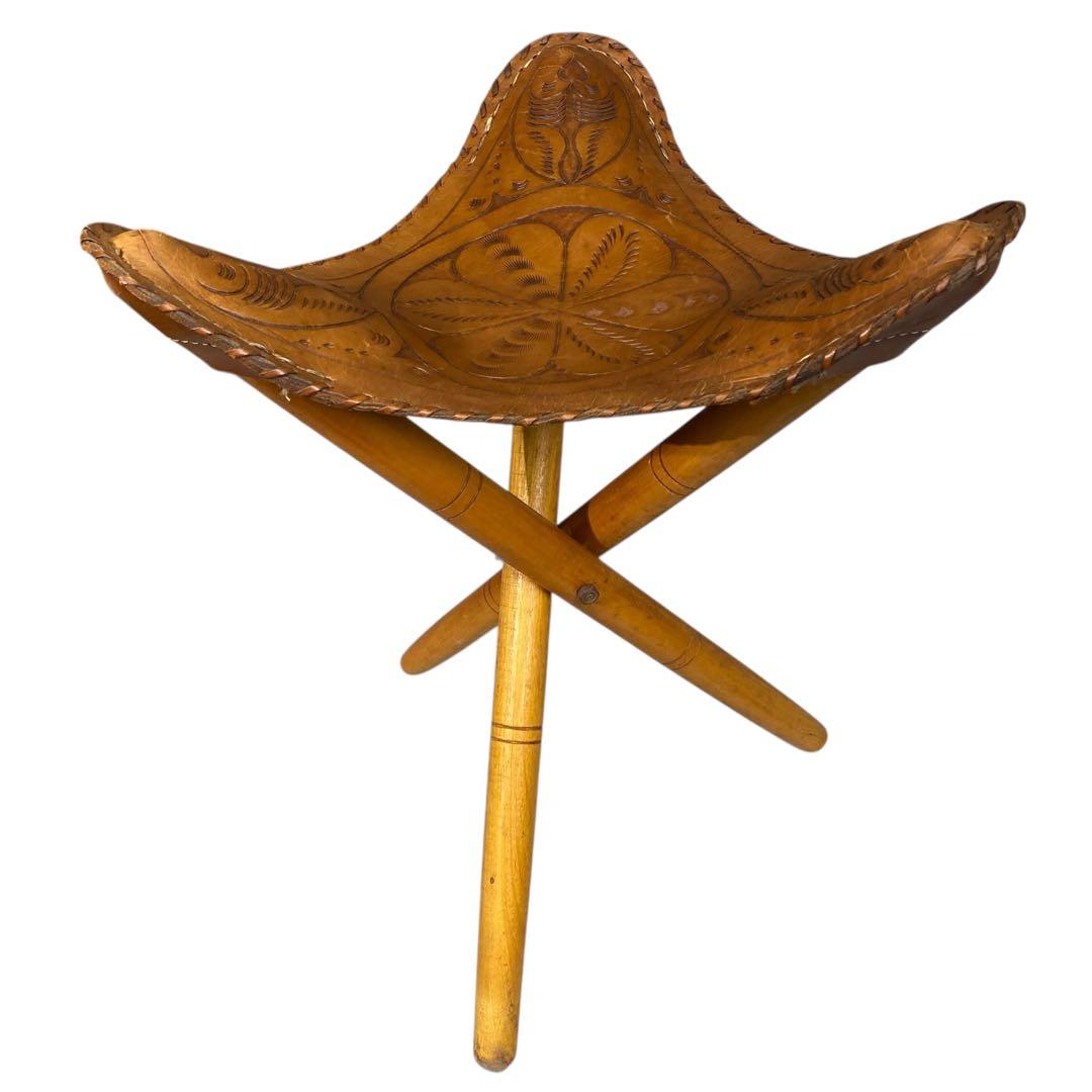 ハンティングチェア レザー ビンテージ　彫刻