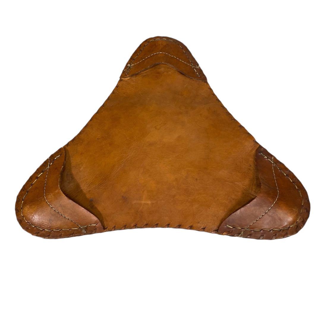 ハンティングチェア レザー ビンテージ　彫刻