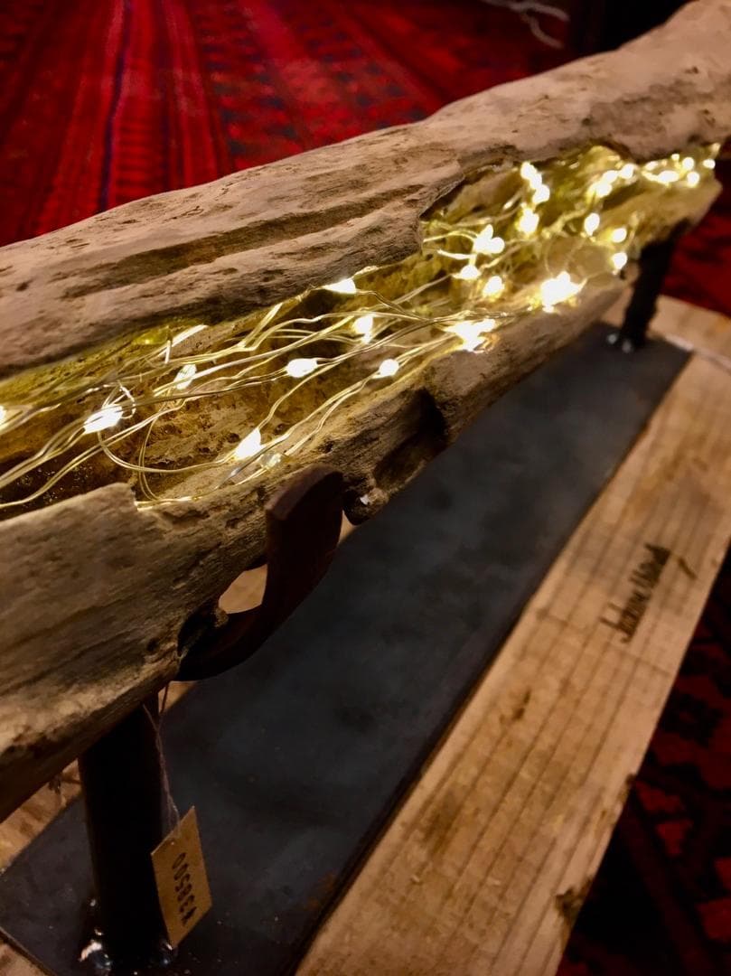 流木ライトスタンド