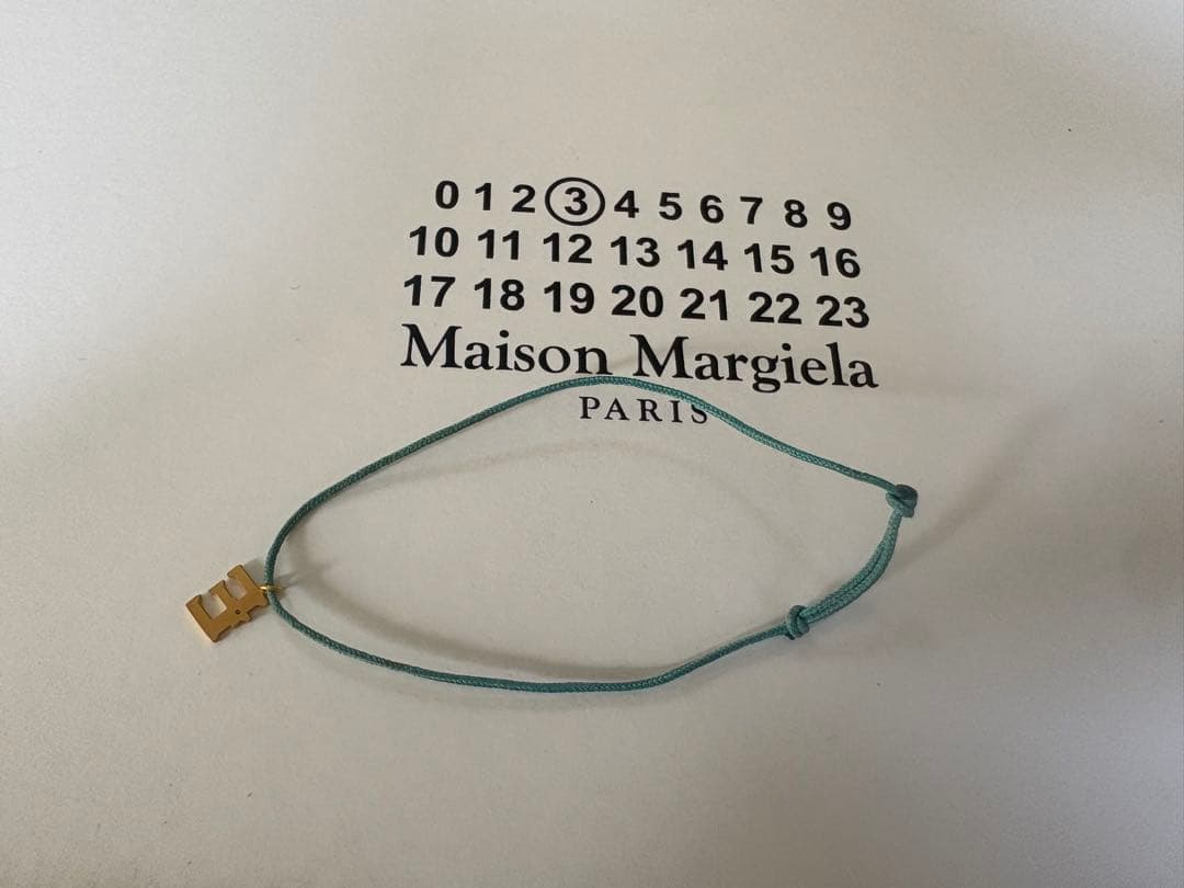 マリーエレーヌドゥタイヤック　コードブレス　イニシャル　E