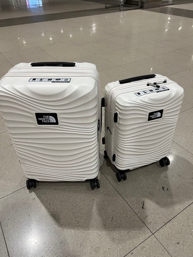 24 THE NORTH FACE ホワイトキャリーケース