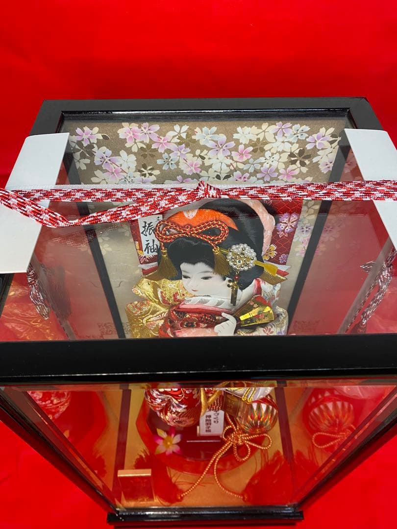 羽子板　立体振袖金蘭ガラスケース１５号・サイズ間口約３２×奥行約２９×高約６３㎝