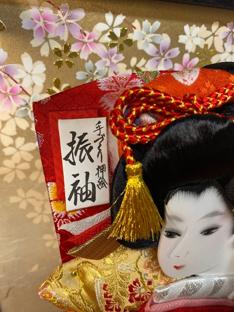 羽子板　立体振袖金蘭ガラスケース１５号・サイズ間口約３２×奥行約２９×高約６３㎝