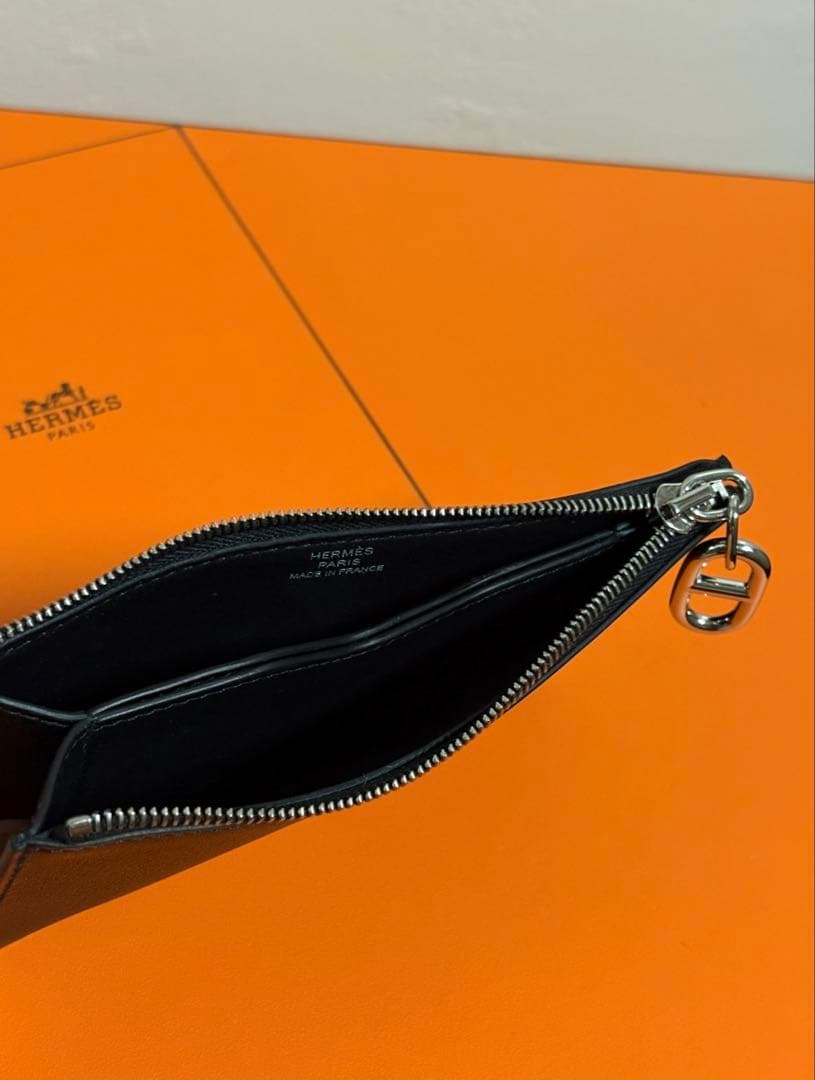 ジップアンドゴー　カードケース　ノアールシルバー　エルメス