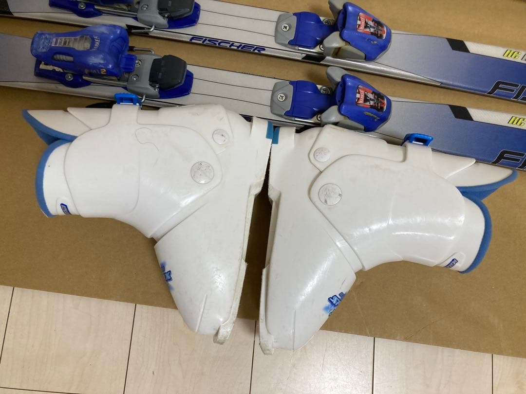 Fischer　ジュニア用　スキー板128cm ブーツ23cm ストック95cm