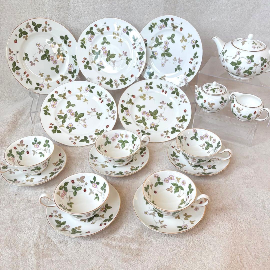 【新品級】ウェッジウッド ワイルドストロベリー　食器セット　5人用　全13点